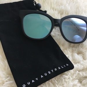 ✨SOLD✨ Quay Large Cat Eye Sunnies